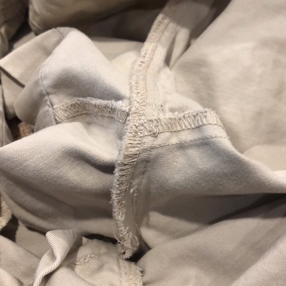 New York & Company Khaki Tan Shorts Women’s 8 - Picture 10 of 15